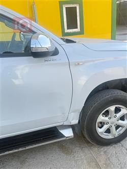 میتسوبیشی L200